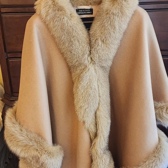 WOLFIE FURS Made For Generations™ Sherling Fox Trim Cashmere & Wool Blend Cape - Picture 1 of 3